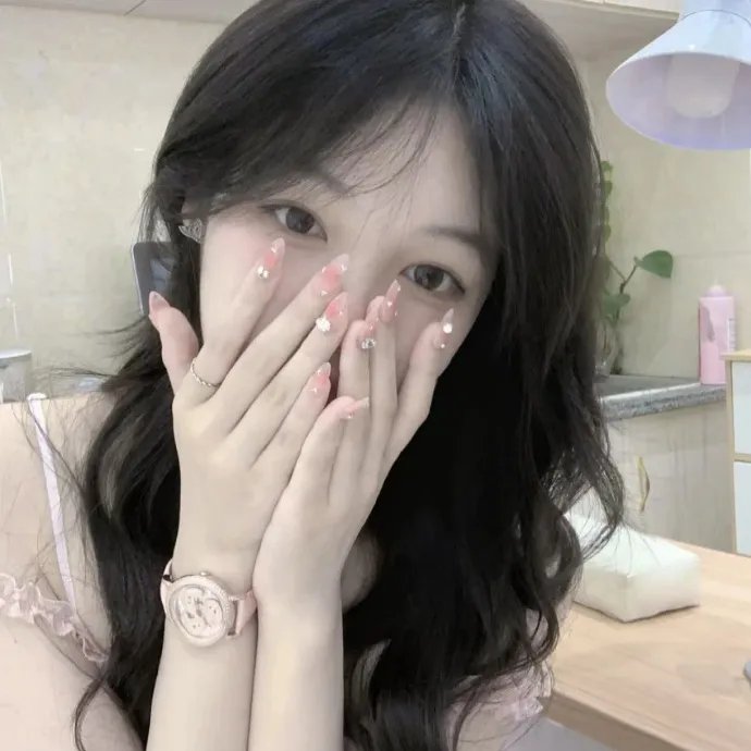 有些女孩这样做